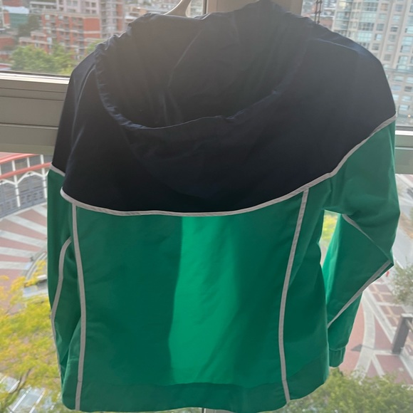 Nike womens running jacket - size S - Picture 2 of 4